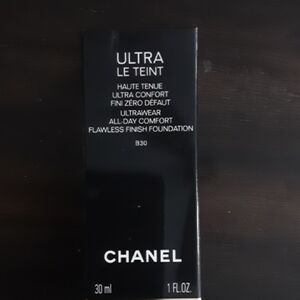 Chanel Ultra Le Teint Foundation - B30